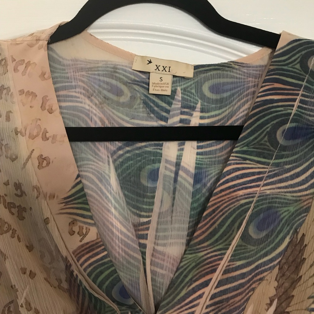 Blouse - Picture 2 of 3